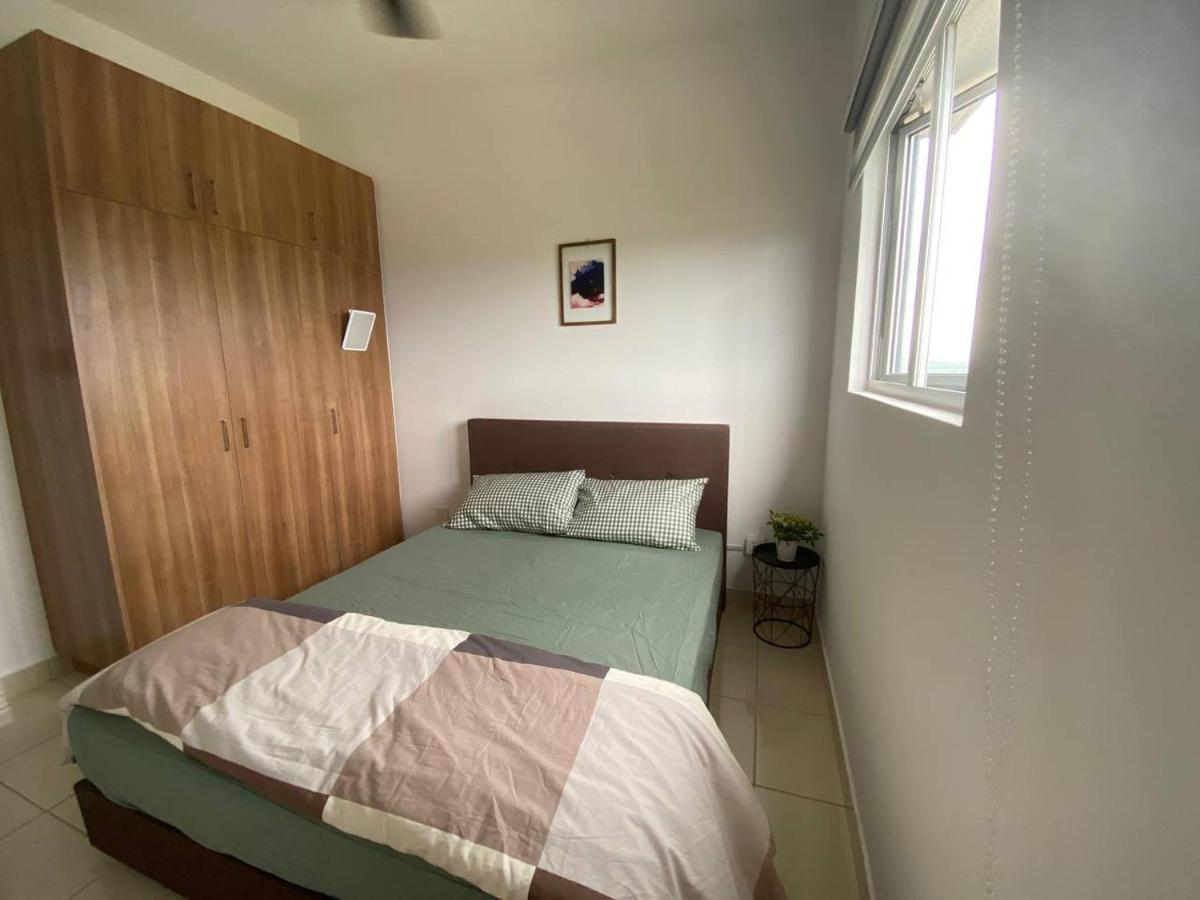 Alanis D'Semporna Homestay Sepang Exterior foto